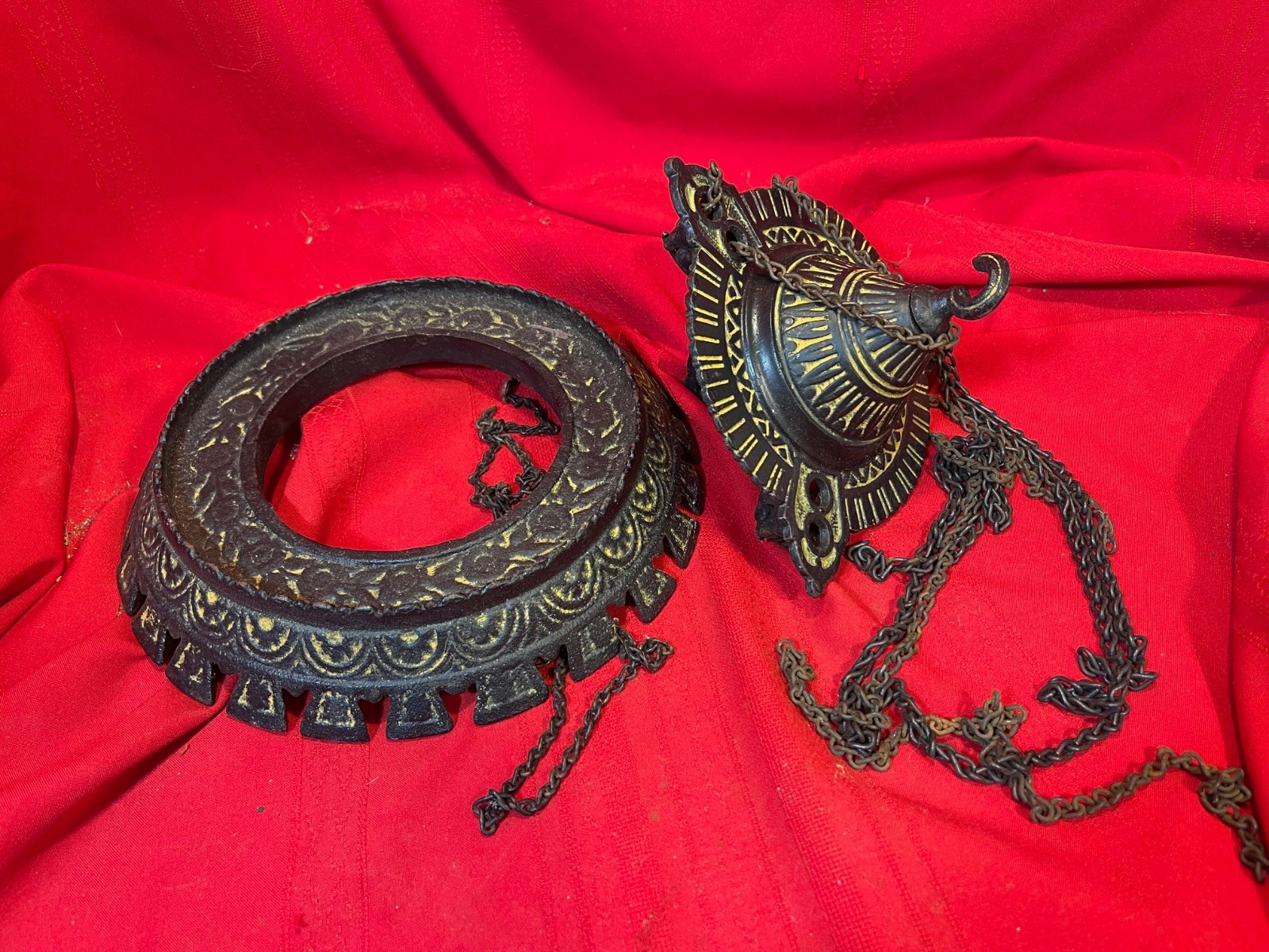 Antique Cast Iron Horse Lomax Bradley Hubbard Crown Ring 3 Roller Canopy Chains